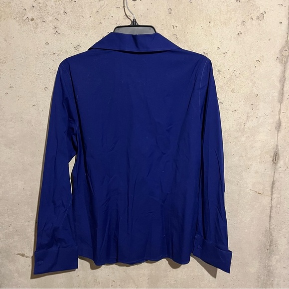 Talbots Button Front Shirt Top Women's Size 10 Deep Royal Blue Solid Classic - Picture 7 of 9